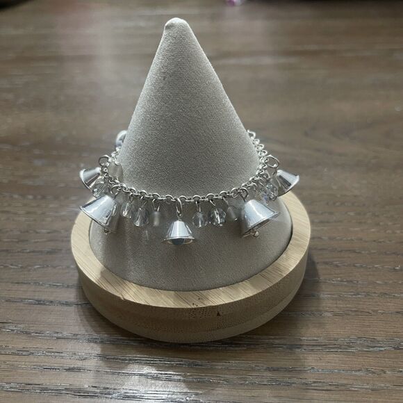 Silvertone Beaded Bell Charm Bracelet Womens Adjustable Costume Jewelry - Picture 1 of 5